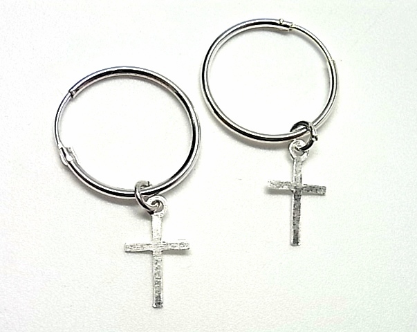 Aros de Plata con cruz colgante